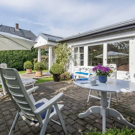 Holiday home Haus Hideaway